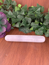 Load image into Gallery viewer, Selenite Wand