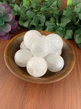 Load image into Gallery viewer, Selenite Sphere