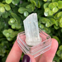 Load image into Gallery viewer, Aquamarine Gemstone