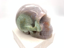 Load image into Gallery viewer, Agate Skull