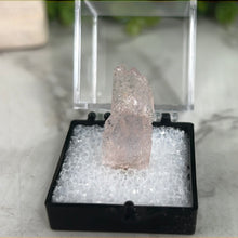 Load image into Gallery viewer, Morganite