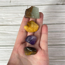 Load image into Gallery viewer, Leo Zodiac Crystal Kit