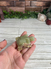 Load image into Gallery viewer, Onyx Turtle Carving