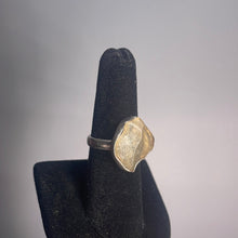 Load image into Gallery viewer, Libyan Desert Glass Size 8 Sterling Silver Ring