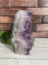 Load image into Gallery viewer, Amethyst Geode