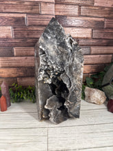 Load image into Gallery viewer, XL Sphalerite Tower