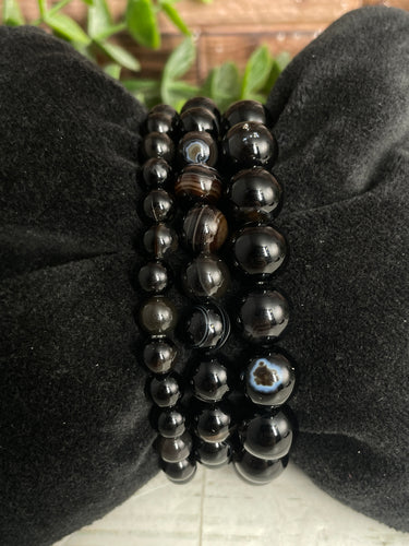 Black Banded Agate Crystal Bracelet