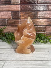 Load image into Gallery viewer, Honey Calcite Flame