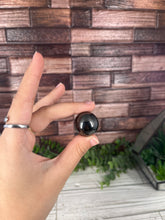 Load image into Gallery viewer, Magnetic Hematite Spheres