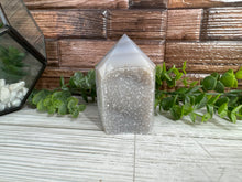 Load image into Gallery viewer, Druzy Agate Tower