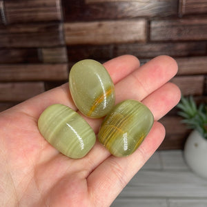 Green Onyx Tumble