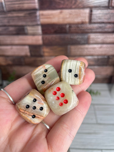 Onyx Dice (1)