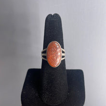 Load image into Gallery viewer, Sunstone Size 7 Sterling Silver Ring