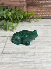 Load image into Gallery viewer, Malachite Frog Carving