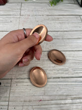 Load image into Gallery viewer, Copper Worry Stone