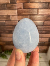 Load image into Gallery viewer, Blue Calcite Egg Carving