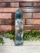 Load image into Gallery viewer, Moss Agate Tower