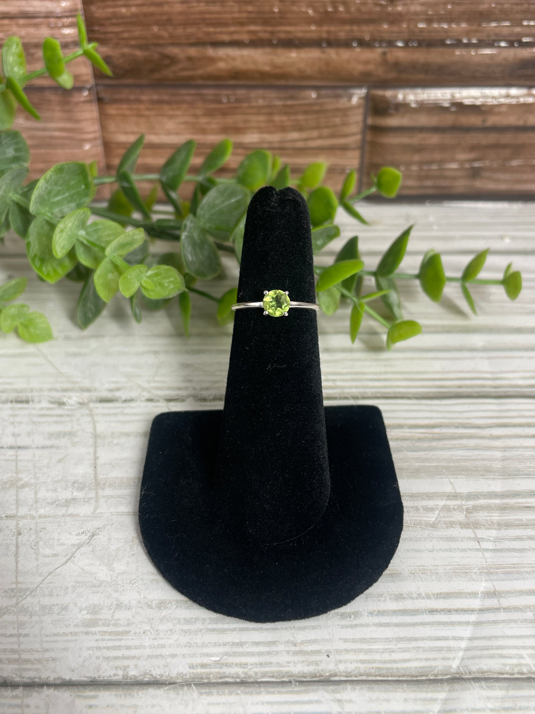 Peridot SZ 4 Sterling Silver Ring