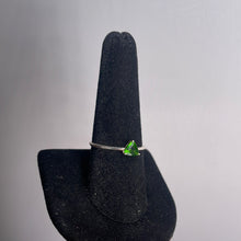 Load image into Gallery viewer, Diopside Size 9 Sterling Silver Ring
