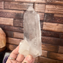 Load image into Gallery viewer, Lemurian Quartz Point