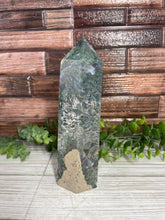 Load image into Gallery viewer, Moss Agate Tower