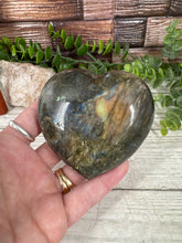 Load image into Gallery viewer, Labradorite Heart