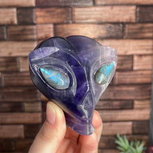 Load image into Gallery viewer, Fluorite Alien Head With Labradorite Eyes