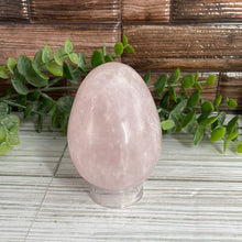 Load image into Gallery viewer, Rose Quartz Egg