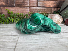 Load image into Gallery viewer, Malachite Freeform Polished