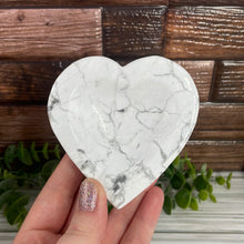 Load image into Gallery viewer, Howlite Heart Bowl Large