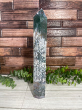Load image into Gallery viewer, Moss Agate Tower XL