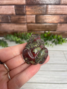 Dragon Bloodstone Frog Carving