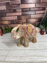 Load image into Gallery viewer, Onyx Elephant Carving