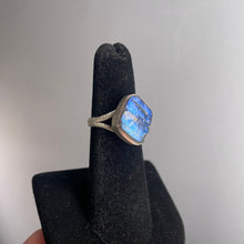 Load image into Gallery viewer, Labradorite Size 6 Sterling Silver Ring