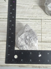 Load image into Gallery viewer, Howlite Half-Polished Point