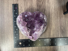 Load image into Gallery viewer, 2 lb Amethyst Heart