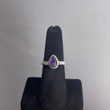 Load image into Gallery viewer, Amethyst Size 8 Sterling Silver Ring