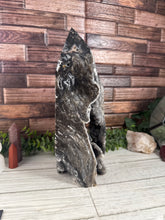 Load image into Gallery viewer, XL Sphalerite Tower