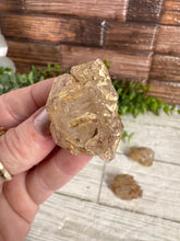 Load image into Gallery viewer, Window Quartz