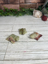 Load image into Gallery viewer, Onyx Turtle Carving