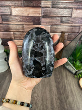 Load image into Gallery viewer, Indigo Gabbro Freeform