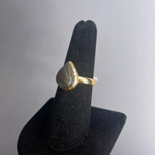 Load image into Gallery viewer, Labradorite Size 7 14k Gold Ring