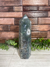Load image into Gallery viewer, Moss Agate Tower
