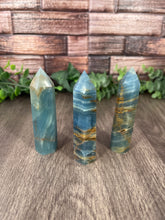 Load image into Gallery viewer, Blue Onyx Tower
