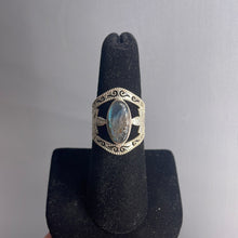 Load image into Gallery viewer, Labradorite Size 7 Sterling Silver Ring