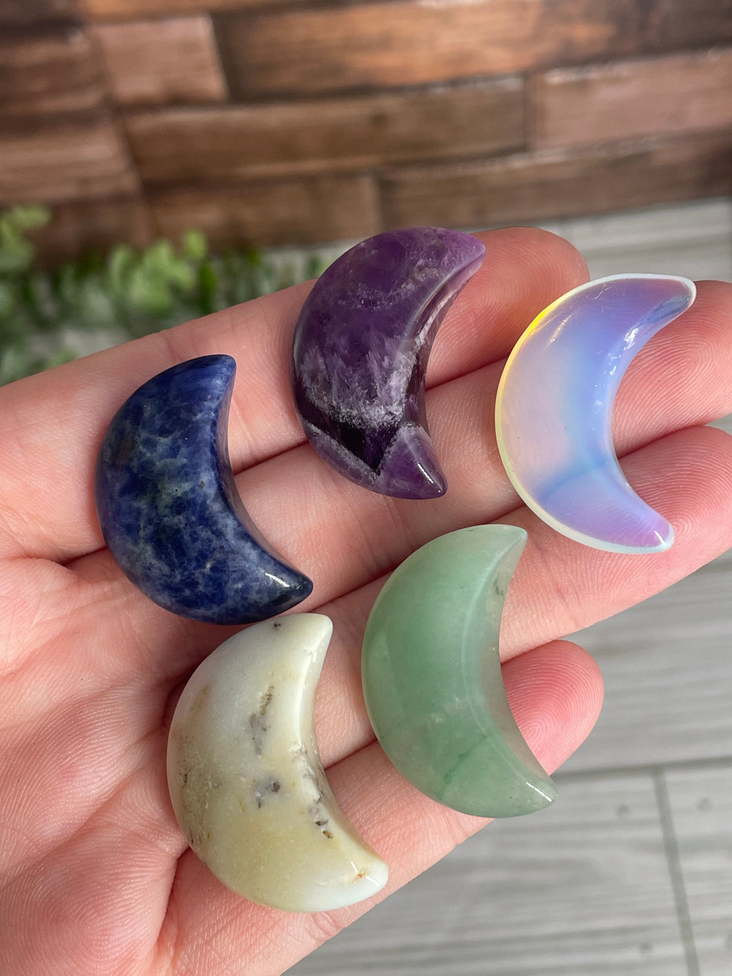 Mini Crystal Moon Carving