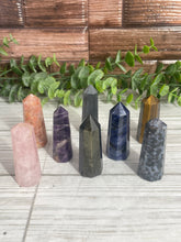 Load image into Gallery viewer, Small Crystal Tower