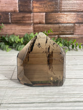 Load image into Gallery viewer, Smoky Quartz Tower