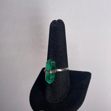 Load image into Gallery viewer, Malachite Size 9 Sterling Silver Ring