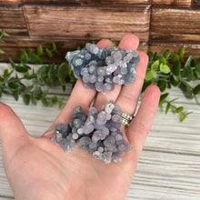 Load image into Gallery viewer, Grape Chalcedony